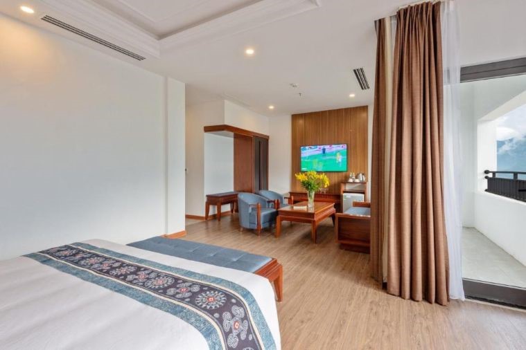 Deluxe Double Mountain View